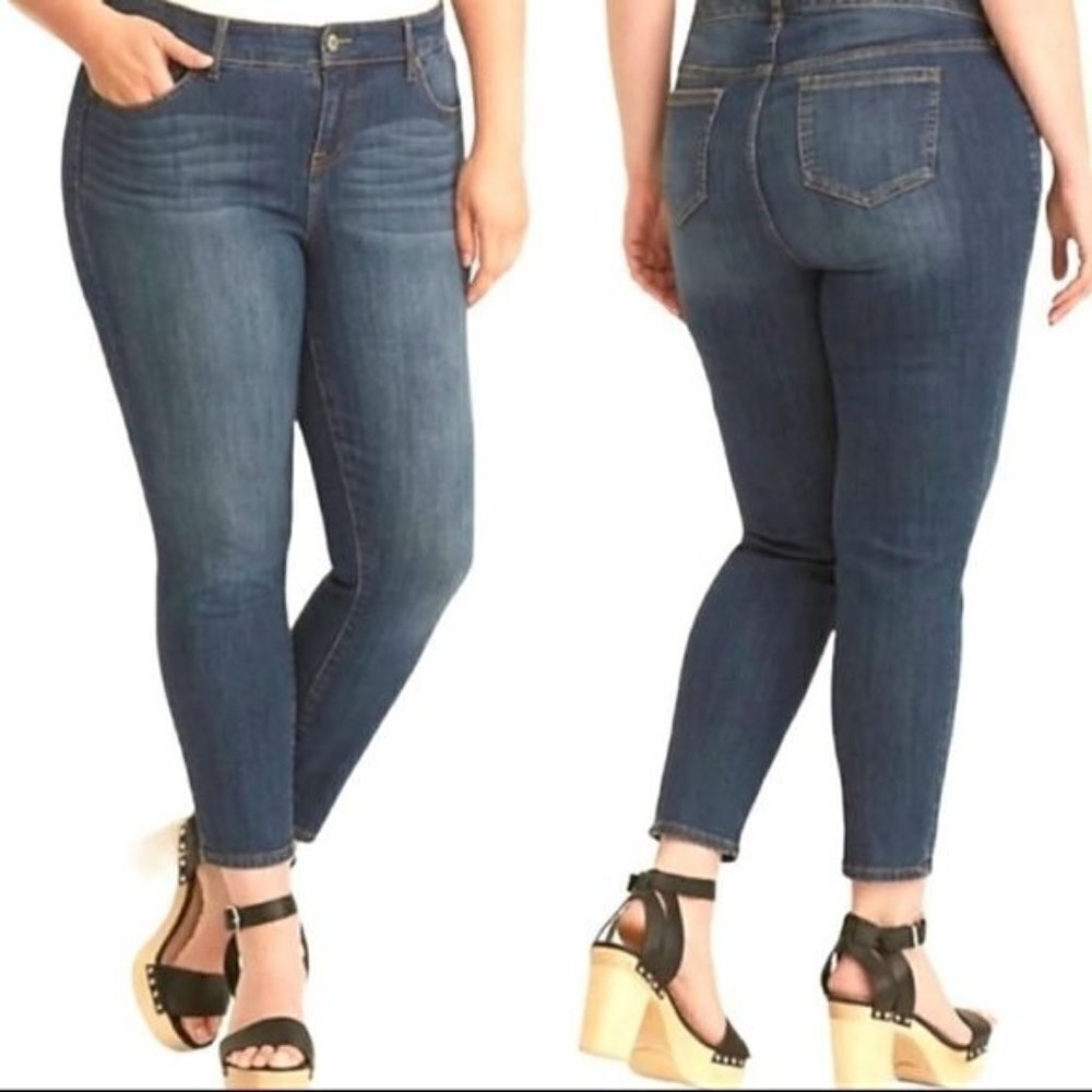 Torrid girlfriend medium wash jeans women's size 18